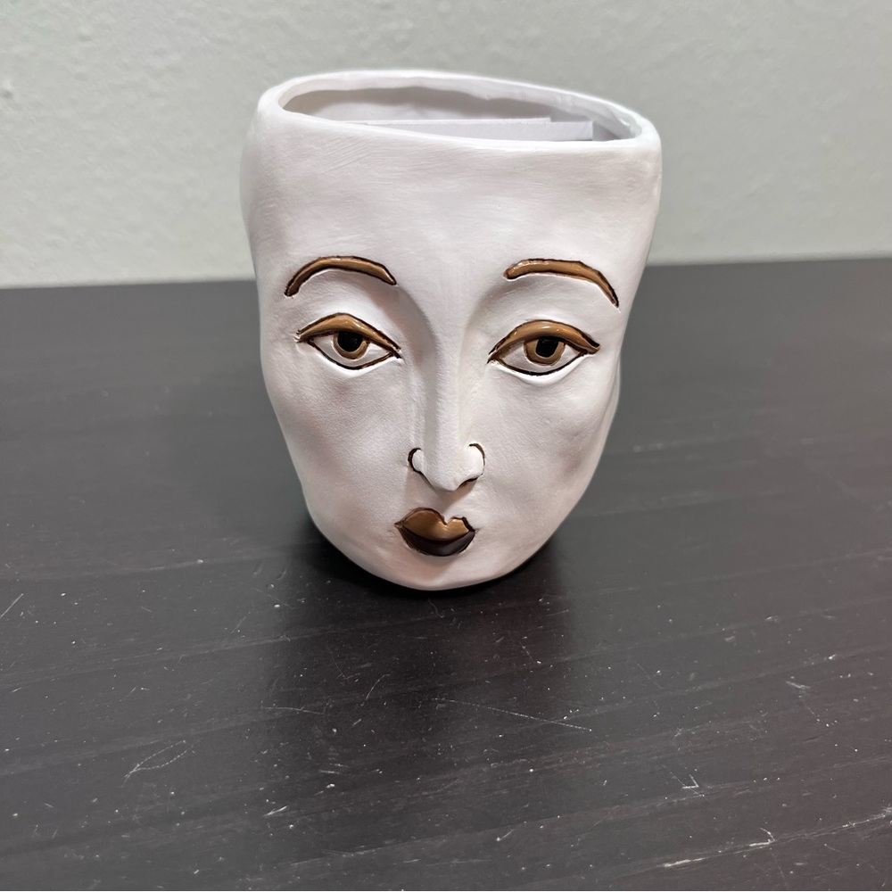 Artistic Baby Modern Face Planter in White and Brown by Michelle Allen